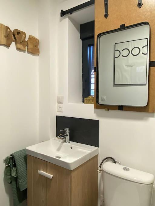 La Grange Eiffel Appartement Cosy Avec Parking Ferme Et Terrasse Wood Coutiches Exterior photo