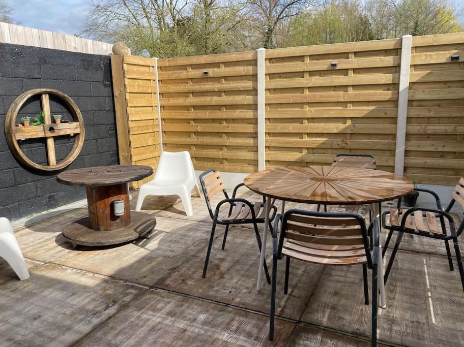La Grange Eiffel Appartement Cosy Avec Parking Ferme Et Terrasse Wood Coutiches Exterior photo